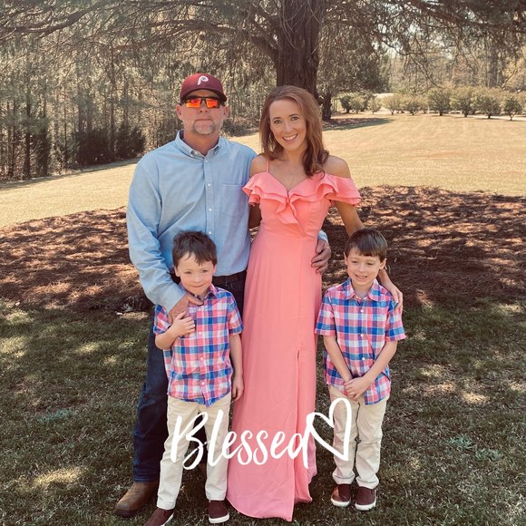 Meet your Posher, Kevinandjaci - Picture 1 of 1